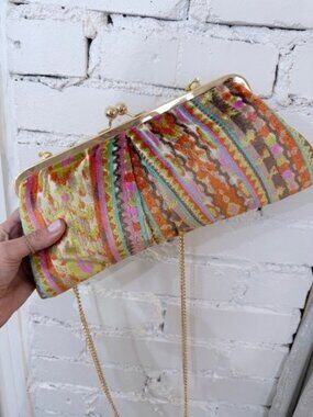 NEW WITH TAGS GLENDA GIES KATE CLUTCH